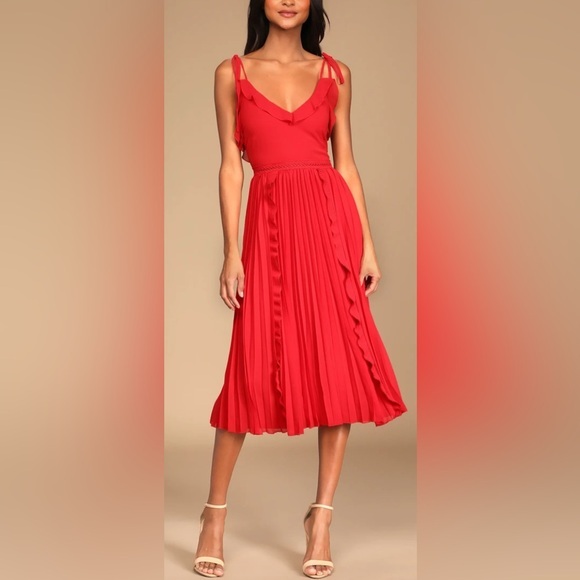 NWT Lulu’s Never a Dull Moment Tie Strap Pleated Midi Dress in Bright Red - L‎ - Picture 1 of 14
